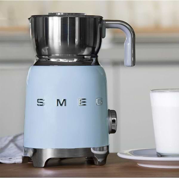 Фото - Модуль для взбивания молока Smeg MFF01PBEU