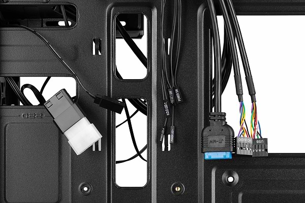 Фото - Уценка - Корпус 2E BASIS MiniT, Micro ATX, Mini ITX, 2xUSB2.0, 1xUSB3.0, 1x120мм ARGB без БП (2E-RD850)