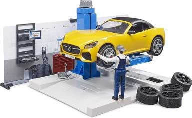 Фото - Набор игровых фигурок BRUDER Авто-мастерская с фигурками и аксессуарами  (62110)