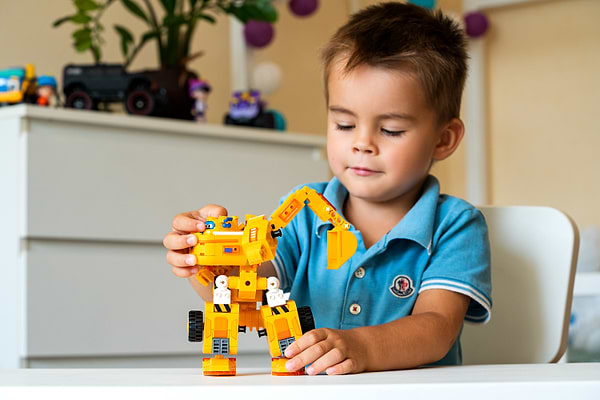 Фото - Пластиковий конструктор Super Wings Small Blocks 2-in-1 Buildable Transforming Vehicle Donnie Донні (EU385007)
