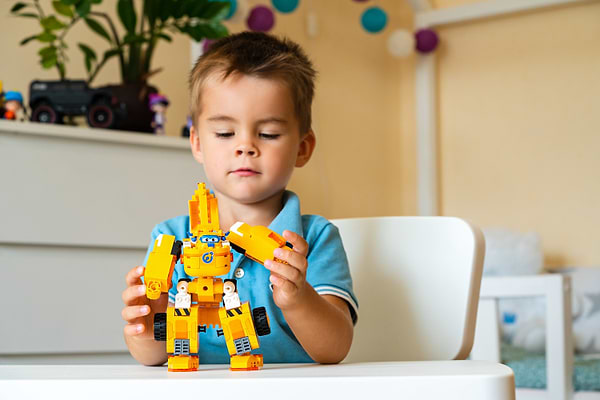 Фото - Пластиковий конструктор Super Wings Small Blocks 2-in-1 Buildable Transforming Vehicle Donnie Донні (EU385007)