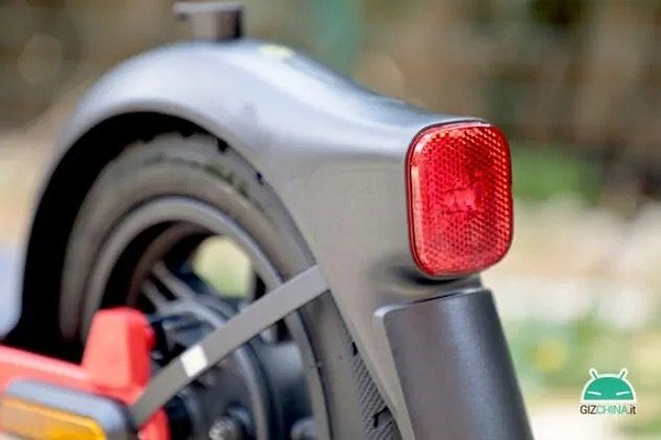 Фото - Електросамокат Segway Ninebot D38E Black/Red