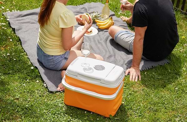 Фото - Холодильник автомобильный Sencor SCM 1122 Orange