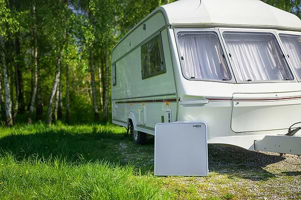 Фото - Уцінка - Складаний стіл Neo Tools з 4-ма стільцями (63-159)