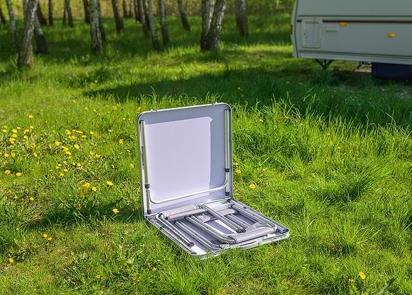 Фото - Уцінка - Складаний стіл Neo Tools з 4-ма стільцями (63-159)