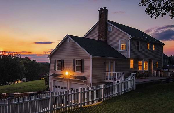 Фото - Розумна лампа TP-Link Tapo L530E 4 шт. N300