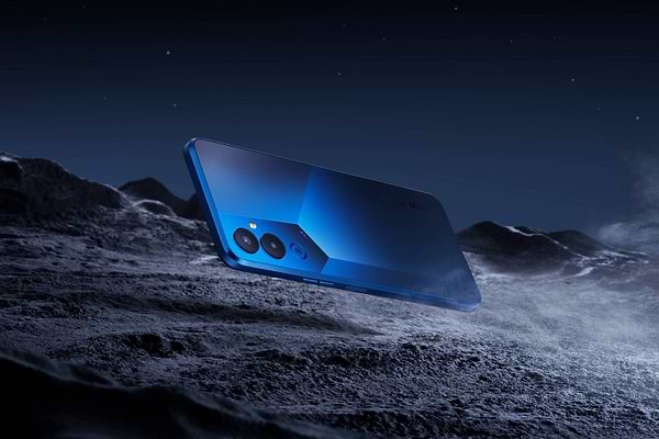 Фото - Смартфон Tecno Pova-4 8/128Gb Uranolith Grey (LG7n)