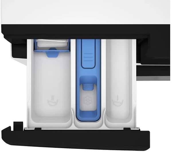 Фото - Стиральная машина Whirlpool WAM 764WKB UA