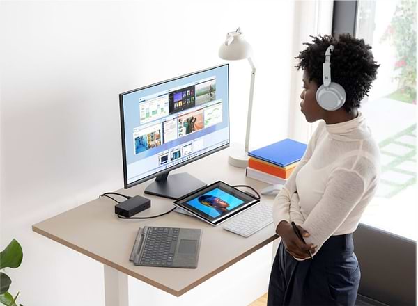 Фото - Клавіатура бездротова Microsoft Surface Pro 9 Signature Silver (8X8-00061)