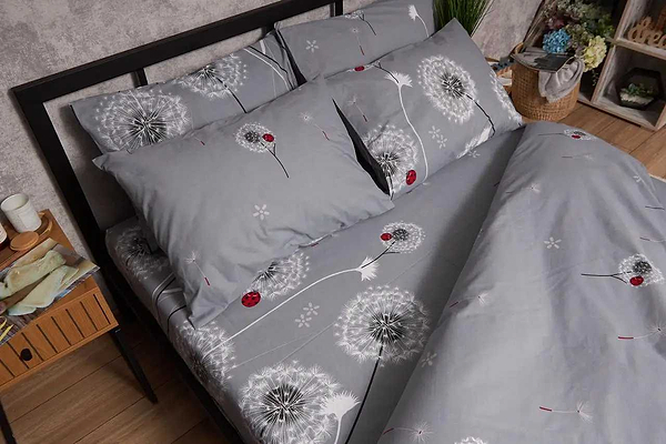 Фото - Комплект постельного белья Moon&Star Бязь Gold Люкс «Ladybug» King Size 220x240 см нав. 2х70х70 (MS-820005427)