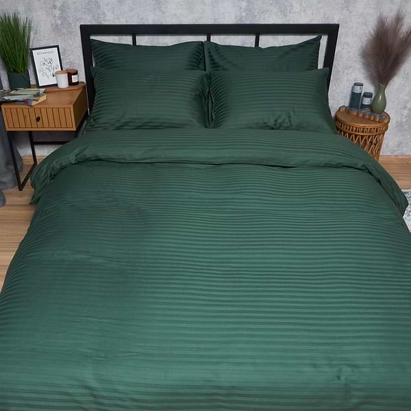 Фото - Комплект постельного белья Moon&Star Satin Stripe Mystic Green 160х220 нав. 2х50х70 (MS-820008631)