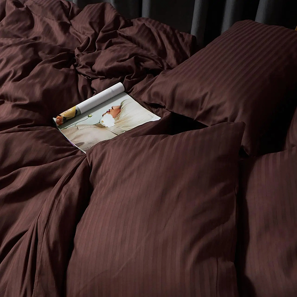 Фото - Комплект постельного белья Moon&Star Satin Stripe «Warm Espresso» King Size 220x240 нав. 2х40х60 (MS-820008715)
