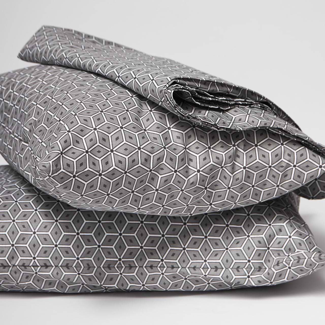 Комплект постільної білизни Moon&Star прост. 220х240 + 2 нав. 50х70 Бязь Gold Люкс Grey Labyrinth (MS-880000262)