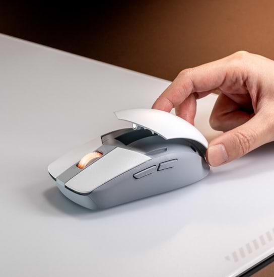 Фото - Миша бездротова ігрова Asus ROG Strix Impact III, RGB, WL/BT, White (90MP03D0-BMUA10)