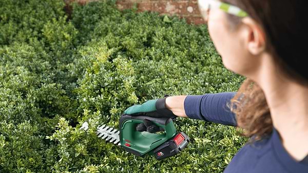 Фото - Ножиці садові Bosch AdvancedShear 18В-10 (0.600.857.001)