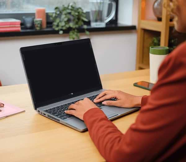 Фото - Защитное стекло для ноутбука Trust 15.6" (25195)