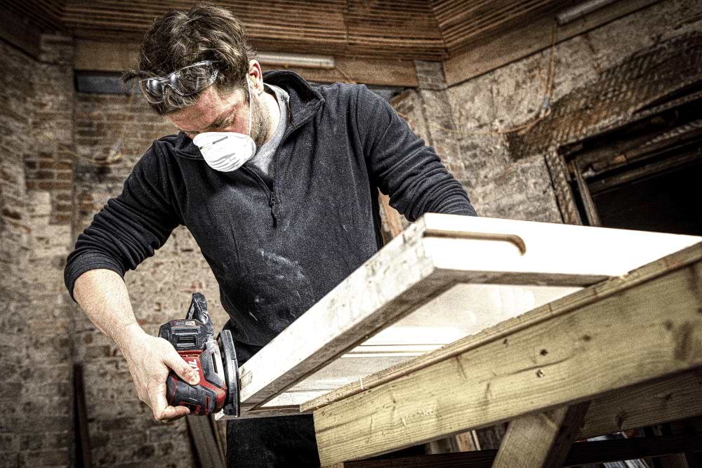 Фото - Виброшлифовочная машина Skil 3720 CC Compact (SR1E3720CC+BC1E3110AA)