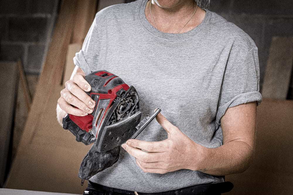 Фото - Виброшлифовочная машина Skil 3720 CC Compact (SR1E3720CC+BC1E3110AA)