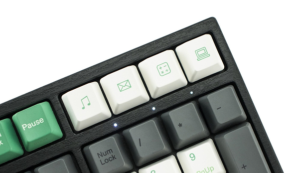 Фото - Клавиатура беспроводная игровая Varmilo APT108 Panda R2, K-Prestige Silent, WL/USB-A, White Led (A93A029F8A5A17A007)