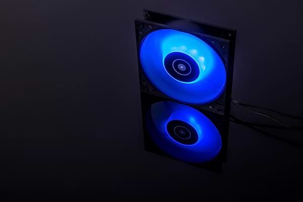 Фото - Корпусный вентилятор EKWB EK-Vardar EVO 120ER RGB (3830046995452)