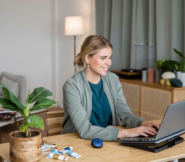 Фото - Миша бездротова Trust Yvi+ Silent WL ECO Blue (24551)