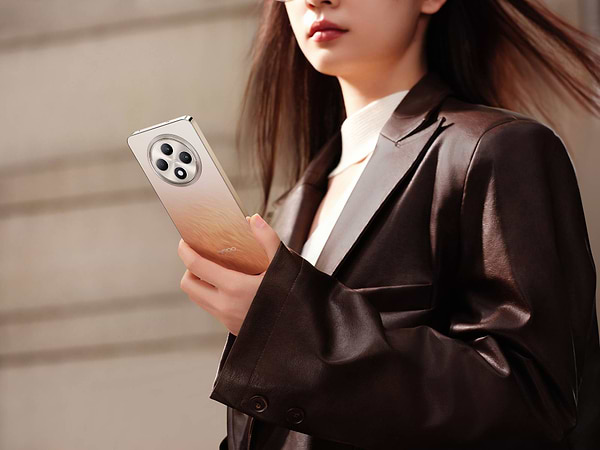 Фото - Смартфон OPPO Reno 12 F 8/512Gb Amber Orange