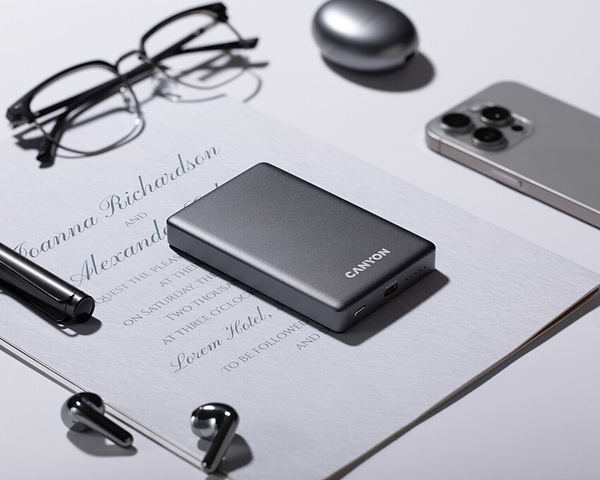 Фото - Батарея мобильная Canyon OnPower 510 slim Magsafe 10000 mAh PD20W Dark Grey (CNS-CPB510DG)