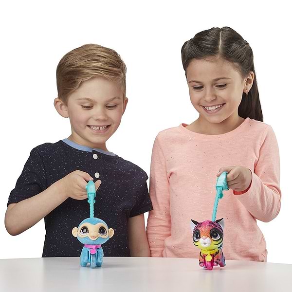 Фото - Інтерактивна іграшка Hasbro FurReal Friends Маленький Вихованець на повідку (E4777 Мавпочка)