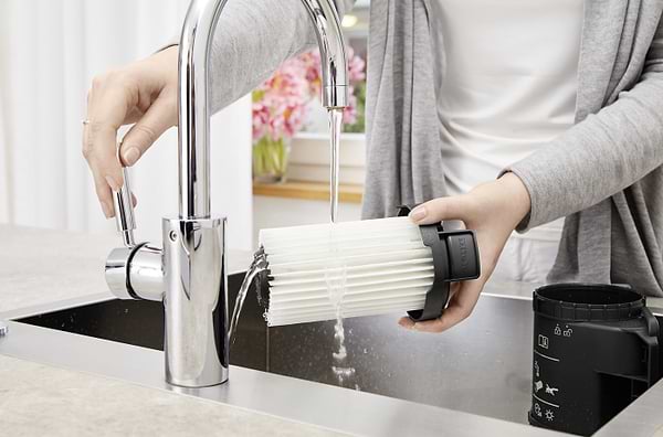 Фото - Пилосос для сухого прибирання без мішка Miele SKRF3 Red Edition білий лотос