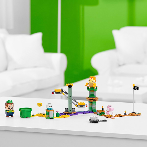 Фото - Конструктор LEGO Super Mario™ Приключения из Луиджи. Стартовый набор (71387)