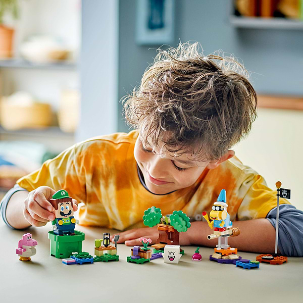 Фото - Конструктор LEGO Super Mario™ Пригоди з інтерактивним LEGO® Луїджі (71440)