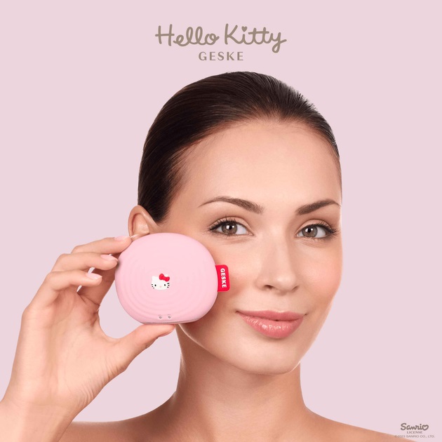 Фото - Щетка для чистки лица GESKE Sonic Facial Brush 4 в 1 by Hello Kitty (HK000011PI01)