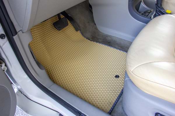 Фото - EVA килимки в салон авто передні EVAtech для HHR Chevrolet 2005-2011 1 покоління SUV EU CT21716AE2AV1RBB