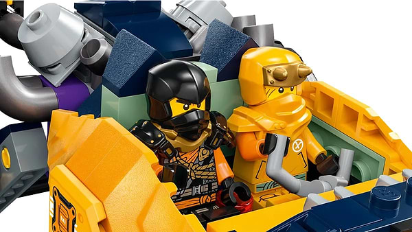 Фото - Конструктор LEGO NINJAGO Багі для бездоріжжя ніндзя Арін (71811)