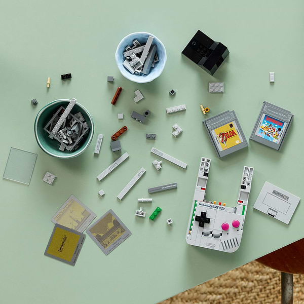 Фото - Конструктор LEGO Super Mario™ Game Boy™ (72046)