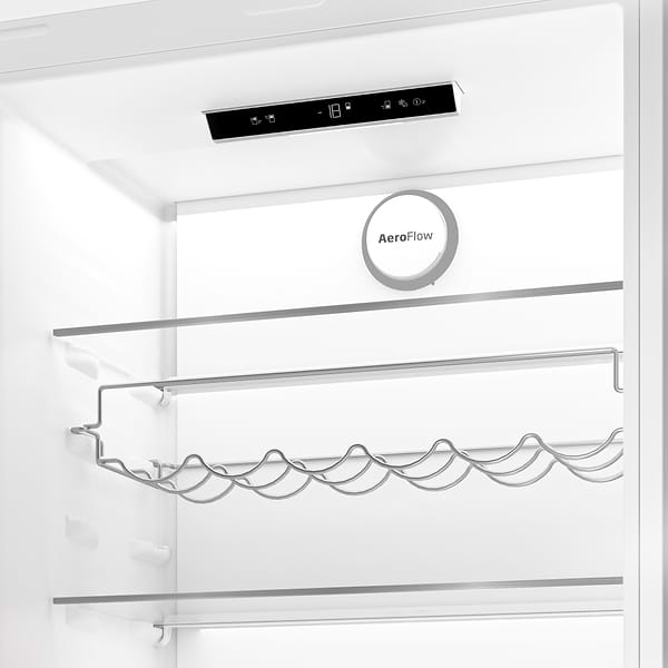 Фото - Холодильник вбудований Beko BCNE400E40SN