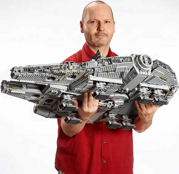 Фото - Конструктор LEGO Star Wars Сокол Тысячелетия (75192)