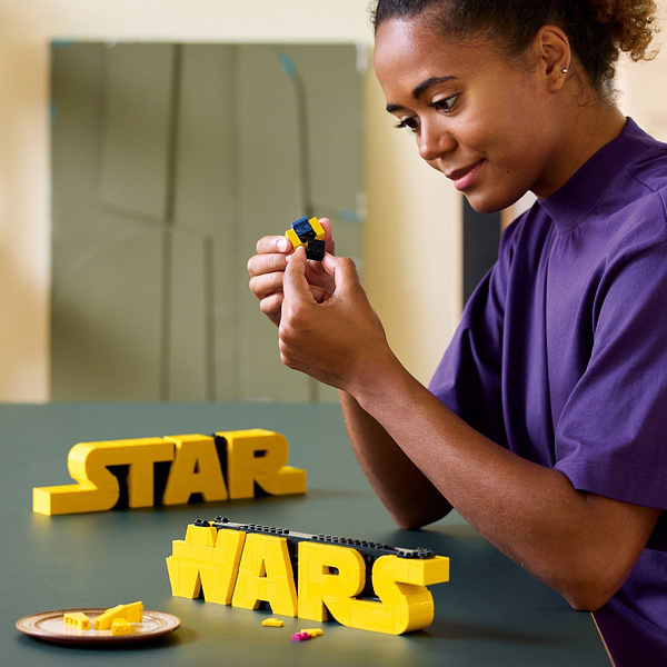 Фото - Конструктор LEGO Star Wars Логотип с кубиков «Звездные войны» (75407)