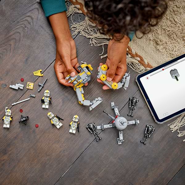 Фото - Конструктор LEGO  Star Wars™ Бойовий загін бійців-клонів 327-го галактичного корпусу (75431)