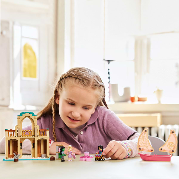 Фото - Конструктор LEGO Wicked Ґлінда, Ельфаба й Несароза в Університеті Шиз (75681)