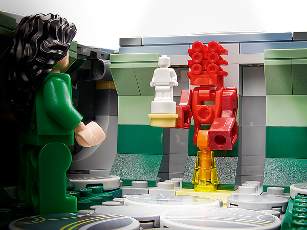 Фото - Уцінка - Конструктор LEGO Super Heroes Marvel Зліт Домо (76156)