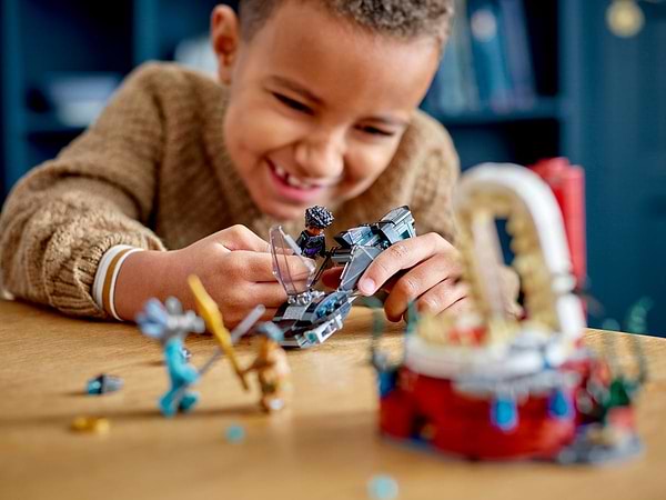 Фото - Конструктор LEGO Super Heroes Тронный зал короля Неймора (76213)