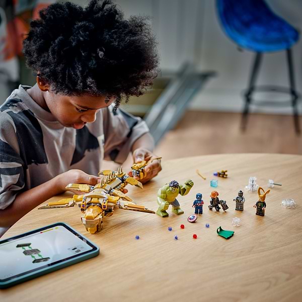 Фото - Конструктор LEGO Super Heroes Marvel Мстители против Левиафана (76290)
