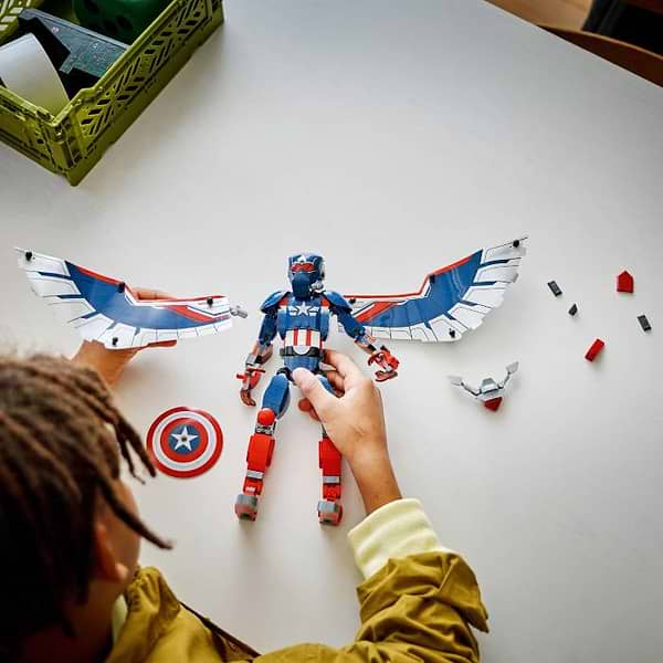 Фото - Конструктор LEGO Marvel Фігурка Нового Капітана Америка для складання (76296)