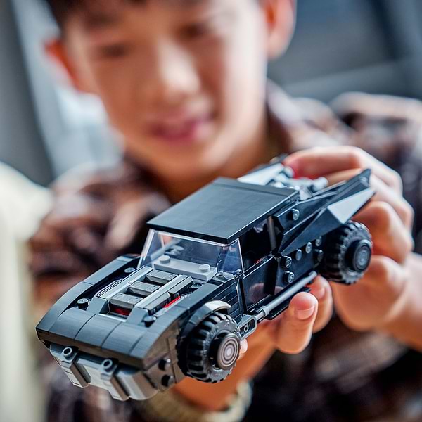 Фото - Конструктор LEGO Super Heroes Бэтмен: Бэтмобиль (76332)