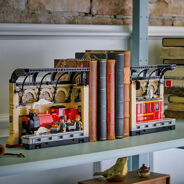 Фото - Конструктор LEGO Harry Potter Бук нук: Хогвартский экспресс (76450)