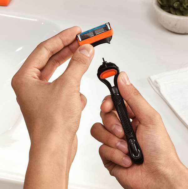 Фото - Картридж для станка чоловічого Gillette Fusion 12 шт. (7702018441075)