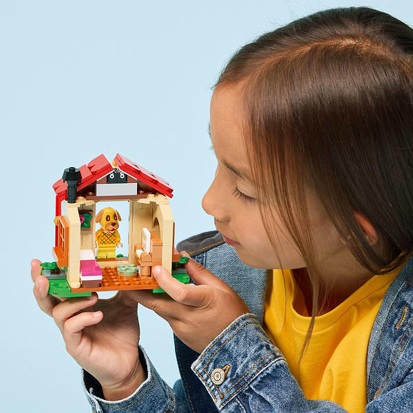 Фото - Конструктор LEGO Animal Crossing Затишний будинок Goldie (77058)