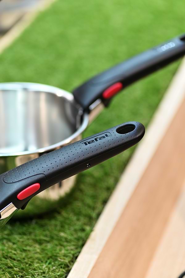 Фото - Уцінка - Набір посуду зі знімною ручкою Tefal L897SA74 Ingenio Emotion 10 пр