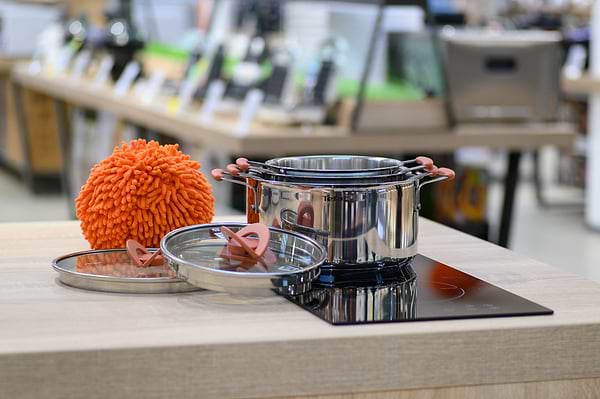 Фото - Набір посуду Tefal G720S674 OPTI'SPACE 6 пр (кастр. 18/20/24 см)